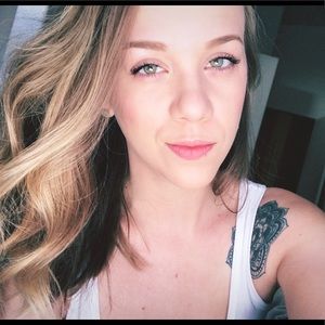 Meet your Posher, Ariel